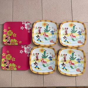 6 assiettes Disney store plastiques